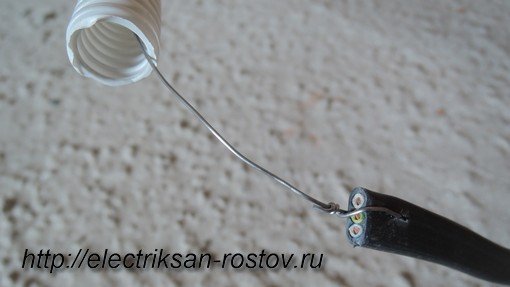 Прокладка гофры, протяжка кабеля в гофру с зондом, как протянуть провод 4